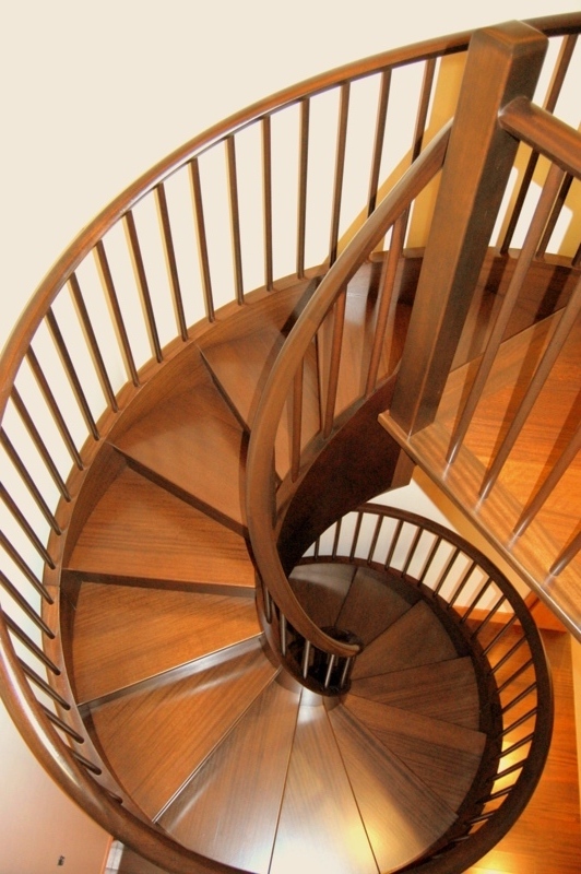 Curved stair case by Schwall and Sons